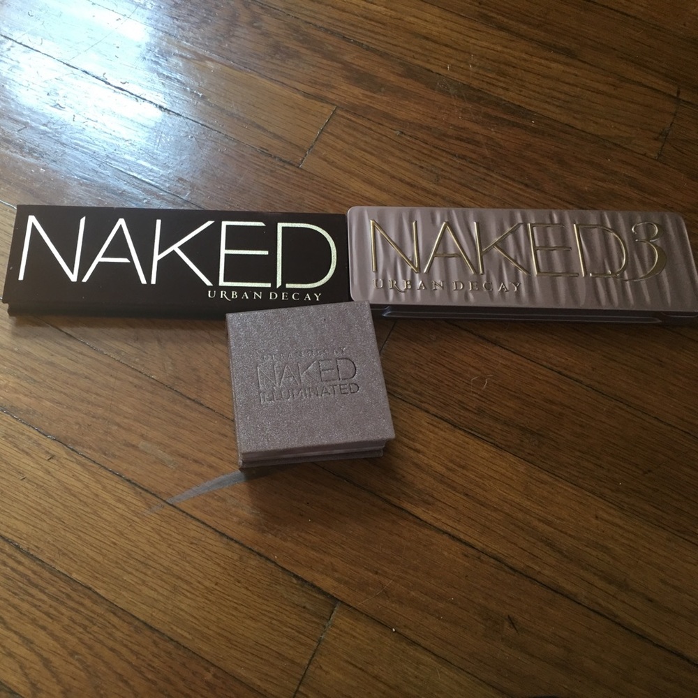 Very gently used palette and highlighter.