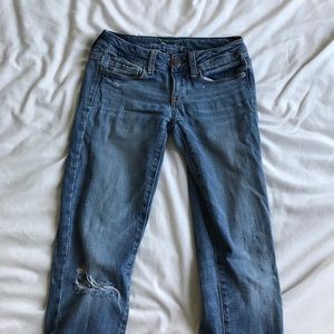 American eagle distressed jeans