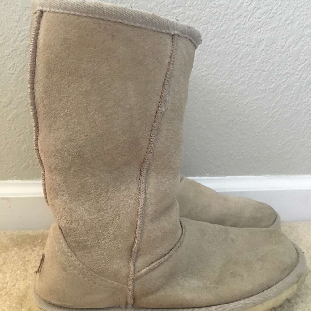 UGG Classic Short Sand Boots