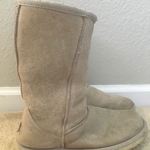 UGG Classic Short Sand Boots
