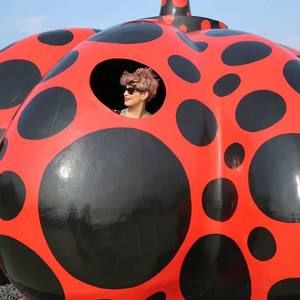 Meet your Posher, Lymari