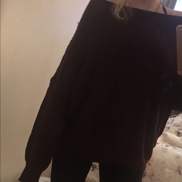 ✧NWT Off Shoulder Oversized Pullover Sweater Top✧ - Picture 5 of 5