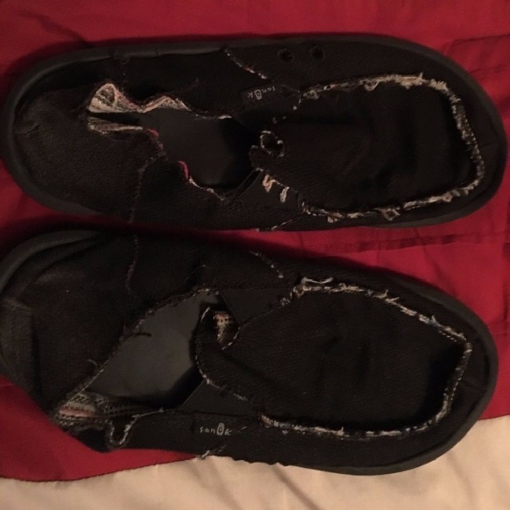 Sanuk Slip On