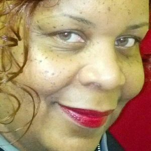 Meet your Posher, Renee
