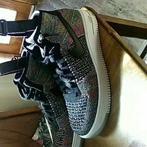 Nike high top flykits