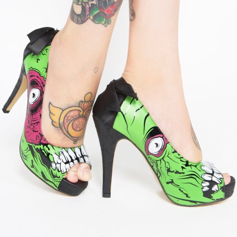 Iron fist zombie stomper
