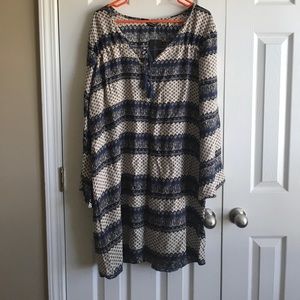Long sleeve dress. Perfect for fall!