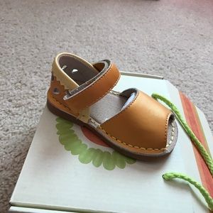 Toddler shoes