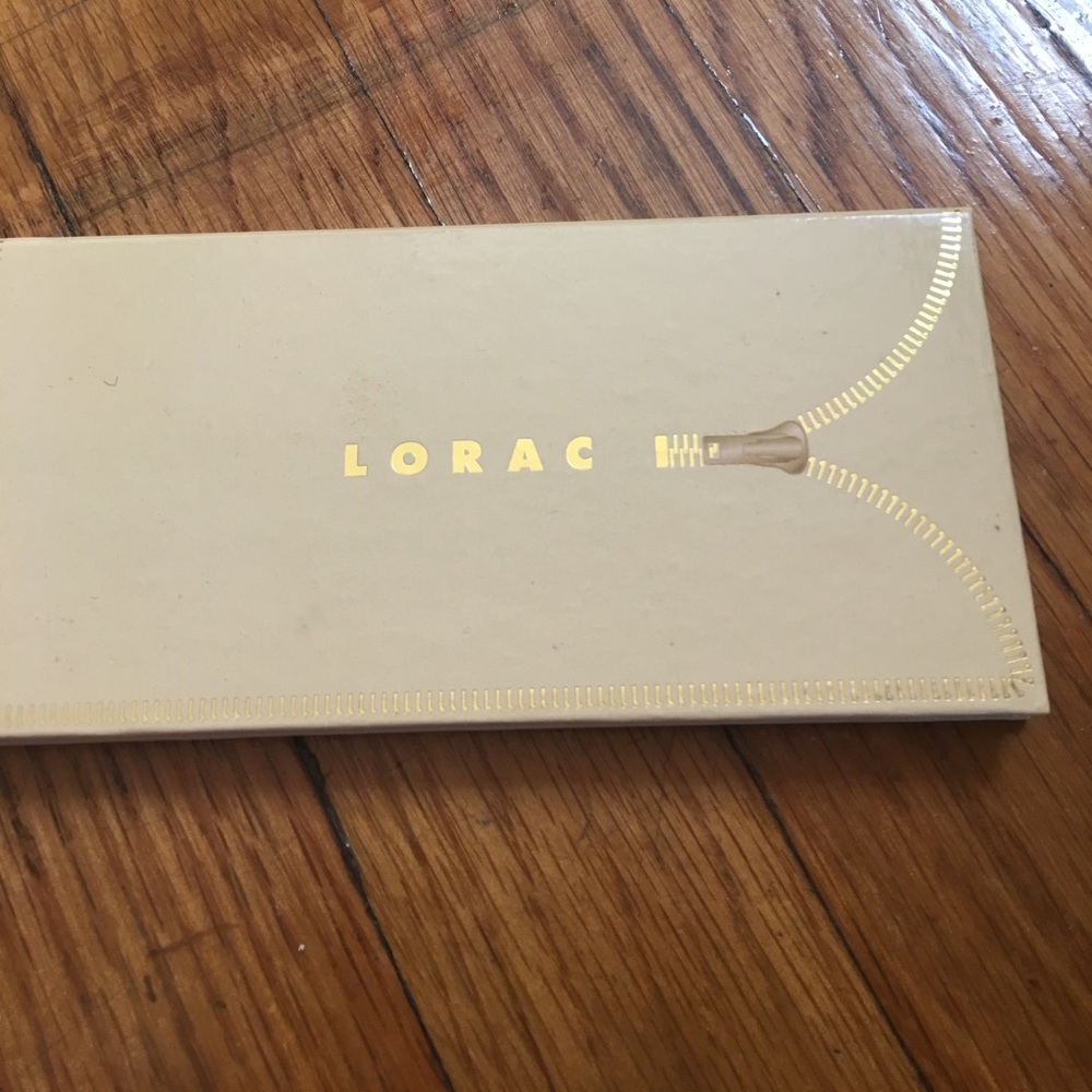 Gently used eyeshadow palette