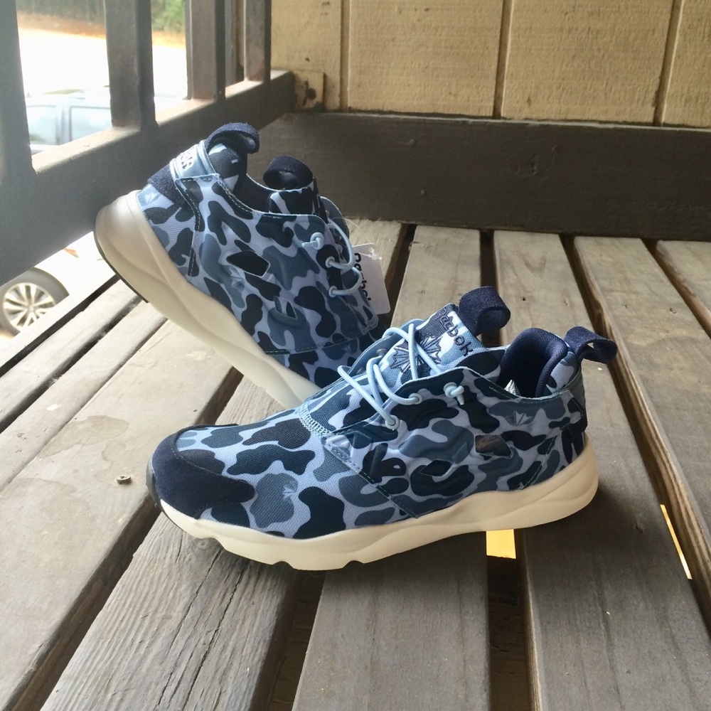 Final Price 🌀Reebok Furylite CAMO Print Shoes - Picture 2 of 4