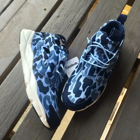 Final Price 🌀Reebok Furylite CAMO Print Shoes - Picture 3 of 4
