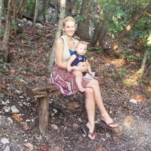 Meet your Posher, Holly