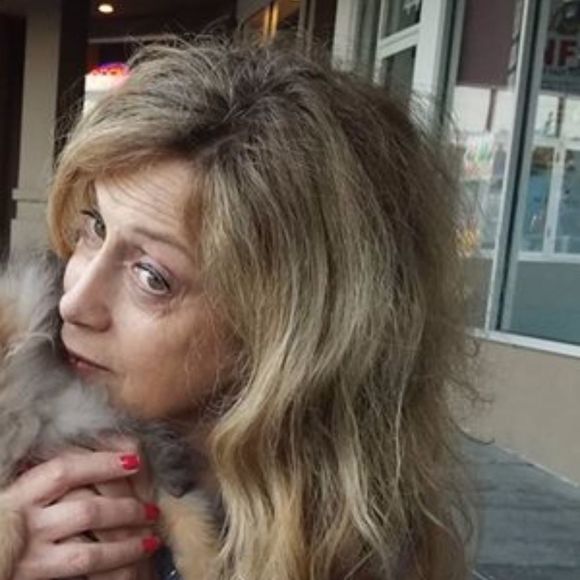 Meet your Posher, Roberta - Picture 2 of 4