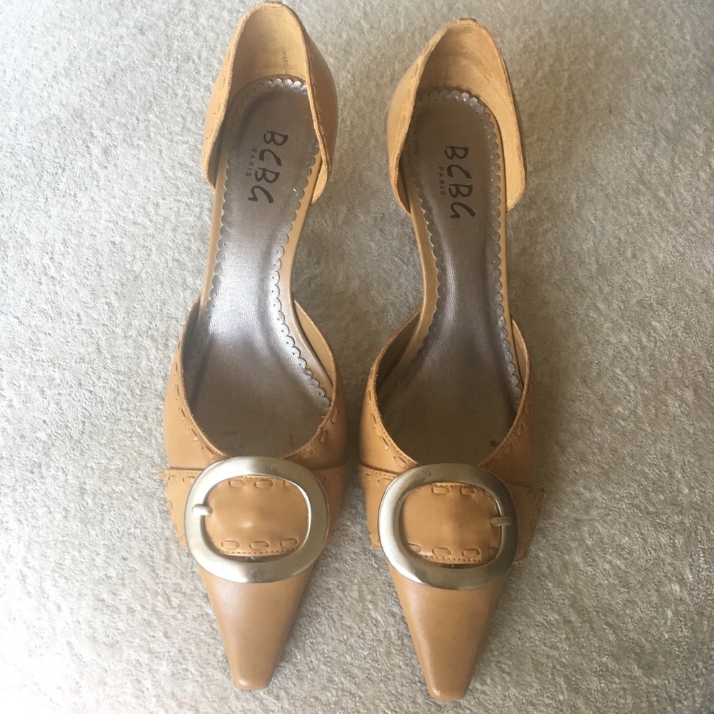 BCBG Vintage Leather Tan Women's Pumps Size 6.5