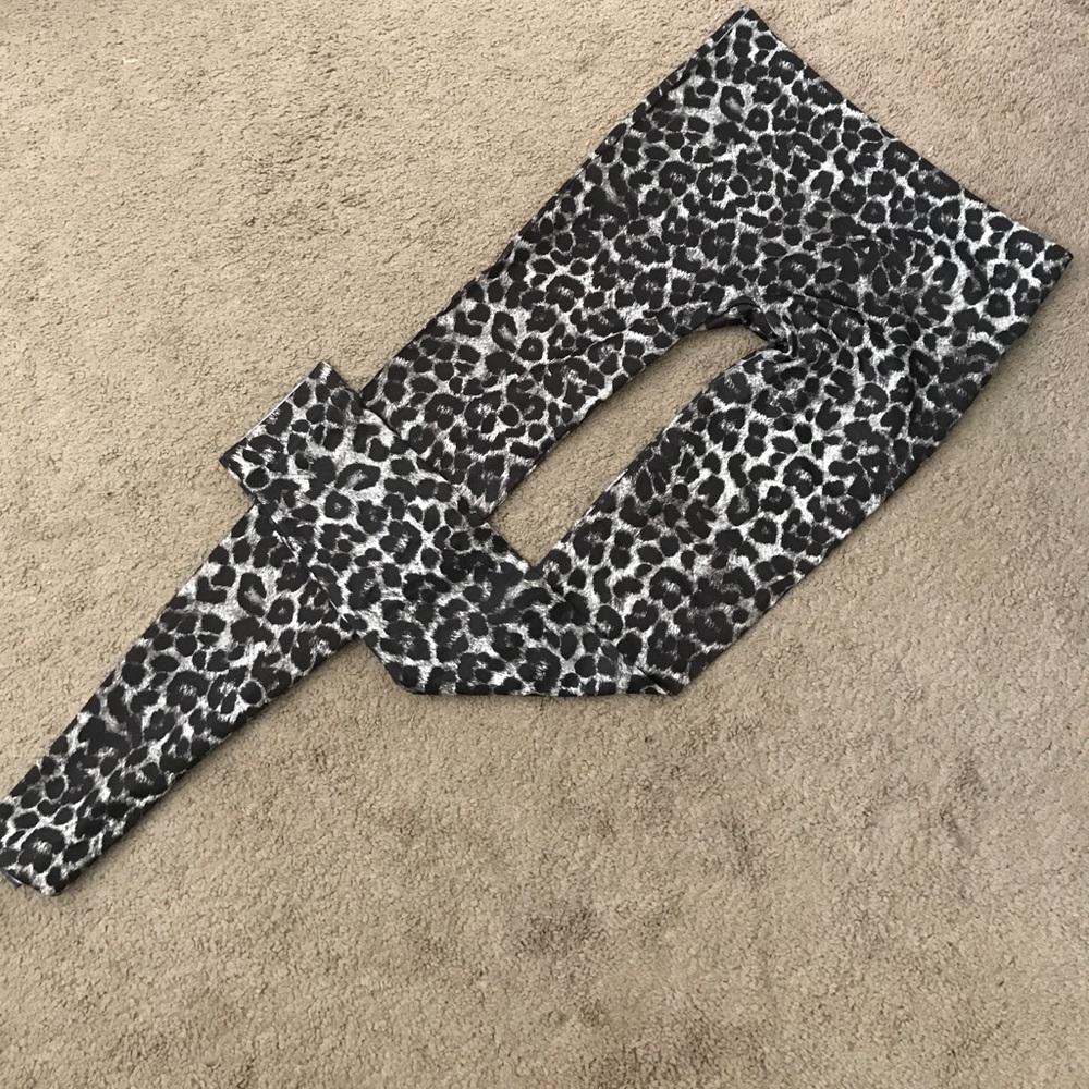NEW leaped leggings