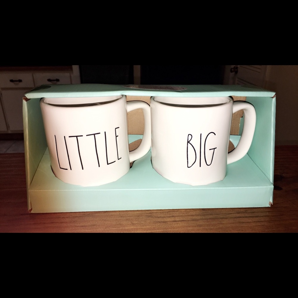 Rae Dunn Mug set