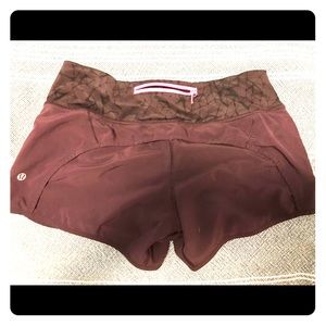 Lululemon shorts size 6