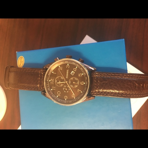 Watch - Picture 6 of 8