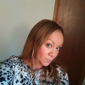 Meet your Posher, Khadija