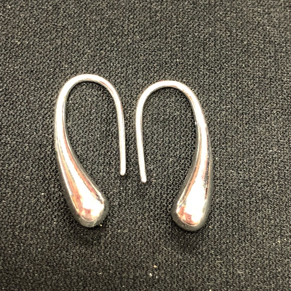 .925 Sterling Silver teardrop set