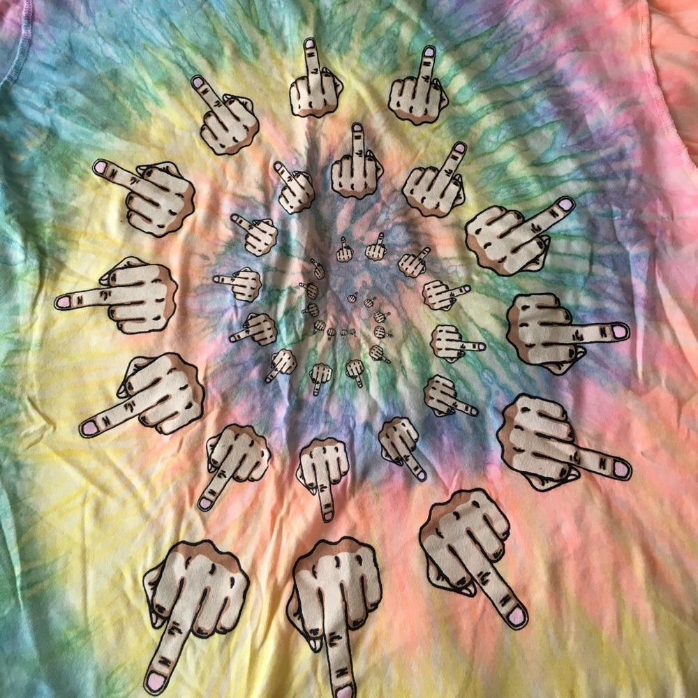 🌟Final Price🌟UNIF Finger Spiral Tee