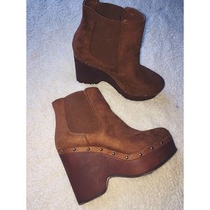 60% OFF F21 Suede Chunky Platform Booties - 5.5