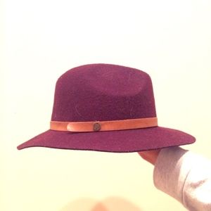 maroon hat