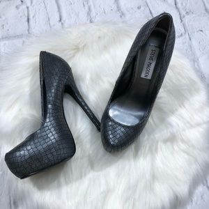 Steven Madden Nala Heel pump platform heel’s