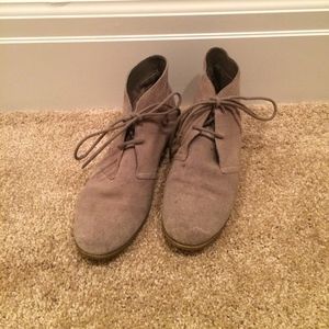 grey tie booties
