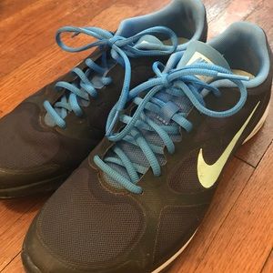 Nike DualFusion Tennis Shoes