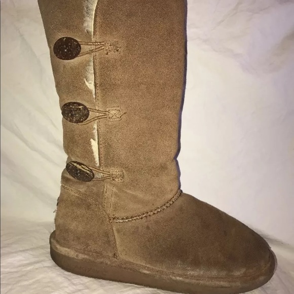 bearpaw boots buttons