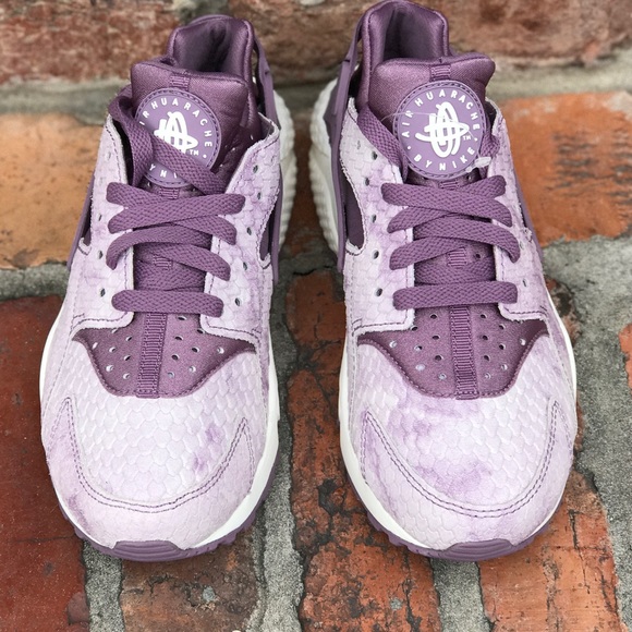 NWT Nike Rare Air Huarache PRM Violet Dust WMNS - Picture 2 of 7