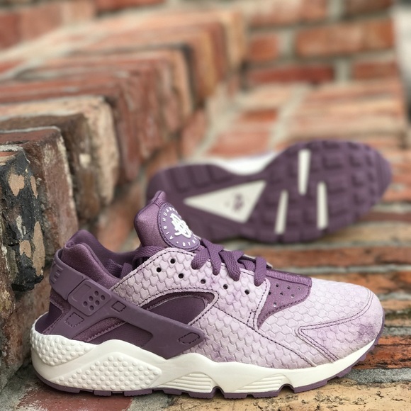 NWT Nike Rare Air Huarache PRM Violet Dust WMNS - Picture 3 of 7