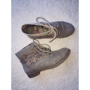 JellyPop Canvas Lace Booties - Size 6