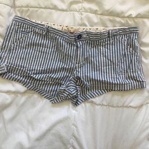 Like New Hollister Striped Shorts
