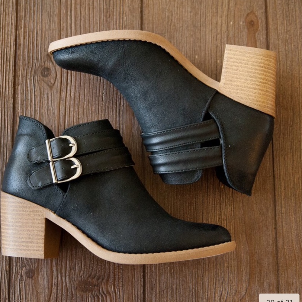 Qupid black bootie booties