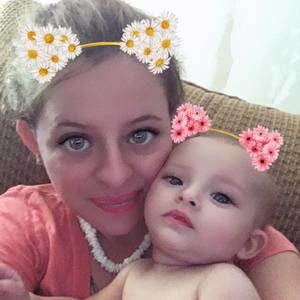 Meet your Posher, Danielle