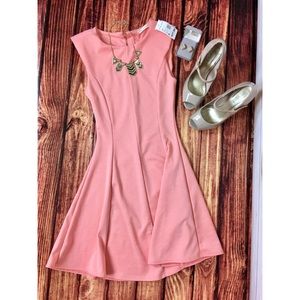Coral dress with zipper in the back
