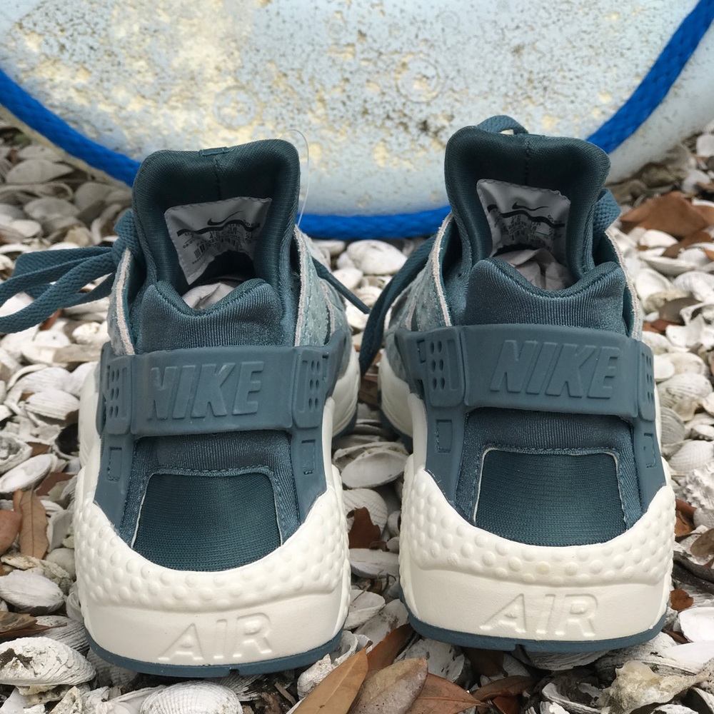 NWT Nike Rare Air Huarache PRM Ocean Fog WMNS - Picture 6 of 8