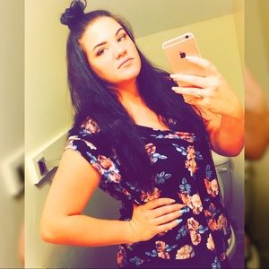 Meet your Posher, Lauren