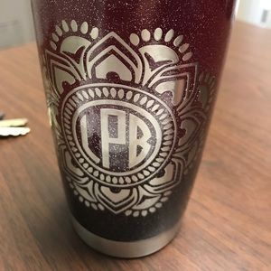 Meet your Posher, Leigh