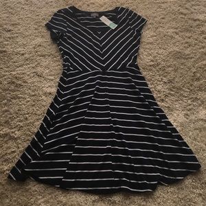 Market & Spruce Jersey Dress