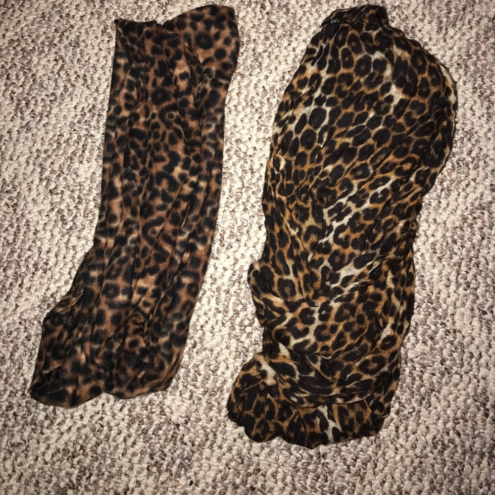Two infinity Scarves