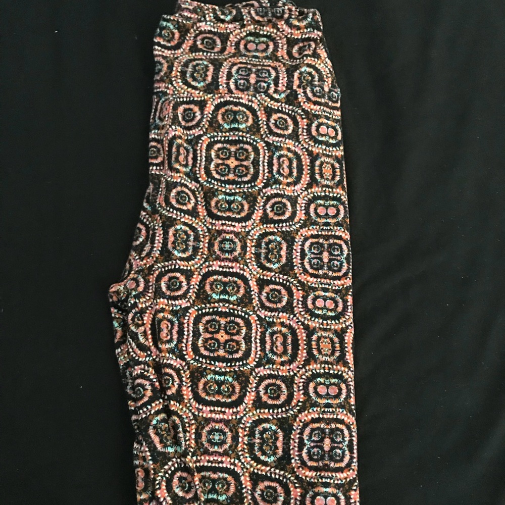 Lularoe one size leggings