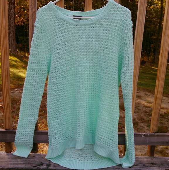 Loose Knit Sweater - Picture 6 of 6