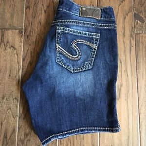 Silver Suki Shorts Size 29