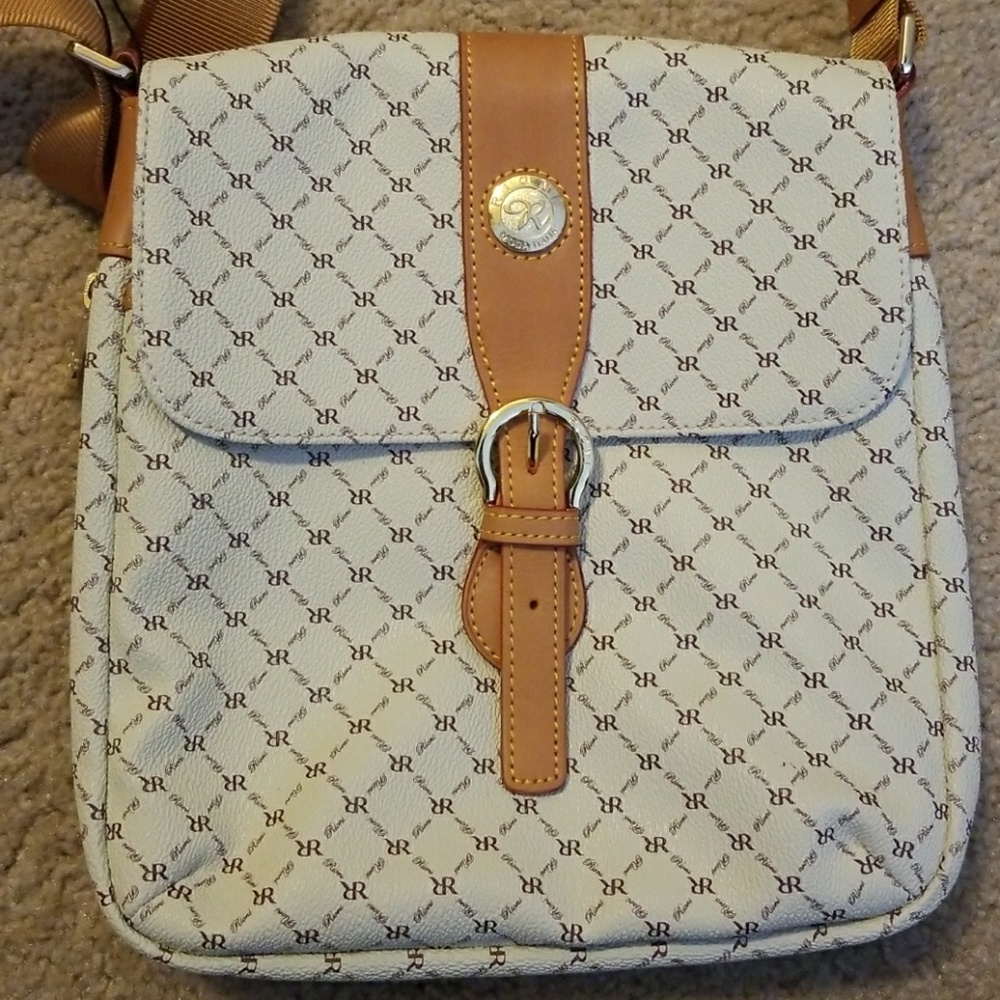 Rioni Top Buckle Messenger Bag