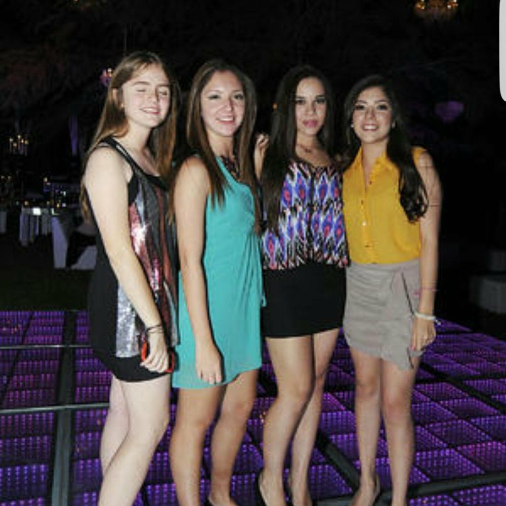 Meet your Posher, Zita