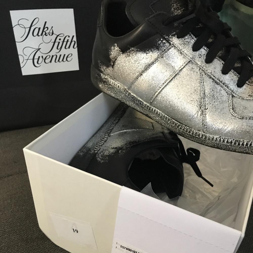 I'm selling some mmm