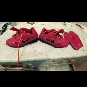 Nike Romaleo 2 red and black size 8m and 9w